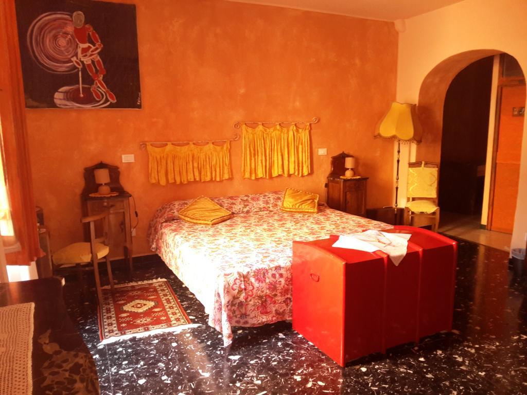 B&B Au Caruggiu Чериале Стая снимка